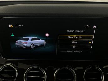 Mercedes-Benz E Class 2.0 E300de 13.5kWh AMG Line Edition G-Tronic+ Euro 6 (s/s) 4dr