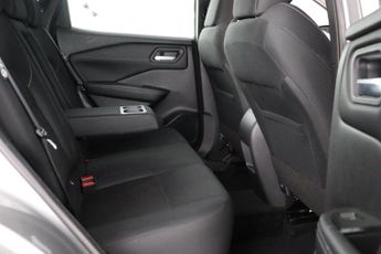 Nissan Qashqai 1.3 DIG-T MHEV Acenta Premium XTRON Euro 6 (s/s) 5dr