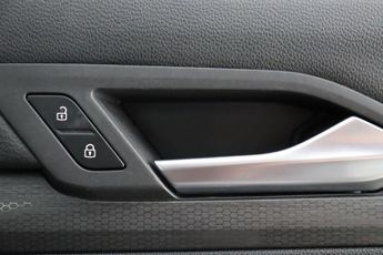 Volkswagen Golf 1.4 TSI 13kWh GTE DSG Euro 6 (s/s) 5dr