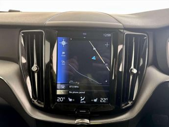 Volvo XC60 2.0 D4 Momentum SUV 5dr Diesel Auto AWD Euro 6 (s/s) (190 ps)