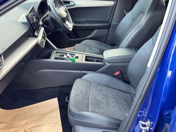 SEAT Leon 1.4 eHybrid 12.8kWh XCELLENCE DSG Euro 6 (s/s) 5dr