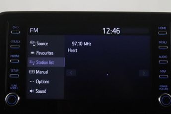 Toyota Yaris 1.5 VVT-h Design E-CVT Euro 6 (s/s) 5dr