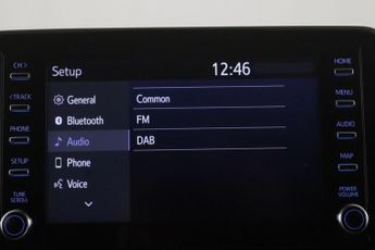 Toyota Yaris 1.5 VVT-h Design E-CVT Euro 6 (s/s) 5dr