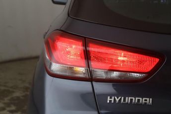 Hyundai i30 1.0 T-GDi MHEV SE Connect DCT Euro 6 (s/s) 5dr