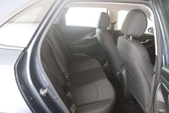 Hyundai i30 1.0 T-GDi MHEV SE Connect DCT Euro 6 (s/s) 5dr