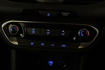 Hyundai i30 1.0 T-GDi MHEV SE Connect DCT Euro 6 (s/s) 5dr