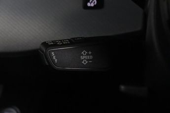 Audi A4 2.0 TDI 35 Technik S Tronic Euro 6 (s/s) 4dr