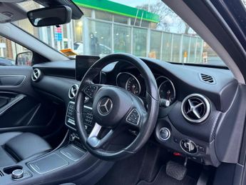 Mercedes-Benz A Class 1.5 A180d Sport 7G-DCT Euro 6 (s/s) 5dr