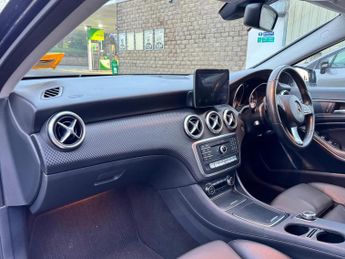 Mercedes-Benz A Class 1.5 A180d Sport 7G-DCT Euro 6 (s/s) 5dr