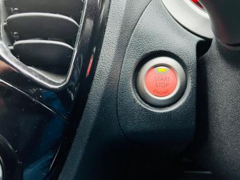 Nissan Juke 1.6 Tekna XTRON Euro 6 5dr