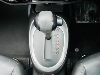 Nissan Juke 1.6 Tekna XTRON Euro 6 5dr