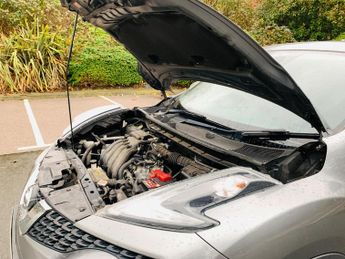 Nissan Juke 1.6 Tekna XTRON Euro 6 5dr