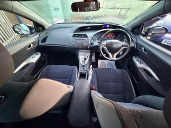 Honda Civic 1.8 i-VTEC ES i-Shift 5dr