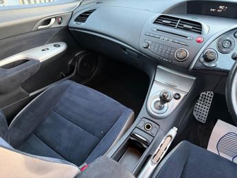 Honda Civic 1.8 i-VTEC ES i-Shift 5dr