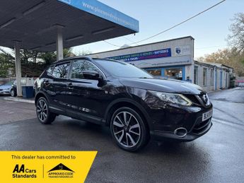 Nissan Qashqai 1.2 DIG-T Tekna 2WD Euro 5 (s/s) 5dr