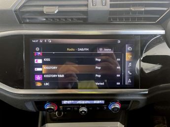 Audi Q3 1.5 TFSI CoD 35 Sport SUV 5dr Petrol S Tronic Euro 6 (s/s) (150 