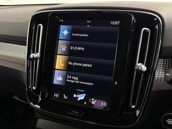 Volvo XC40 1.5h T5 Twin Engine Recharge 10.7kWh R-Design Auto Euro 6 (s/s) 