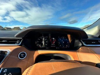 Land Rover Range Rover Velar 2.0 D240 SE Auto 4WD Euro 6 (s/s) 5dr