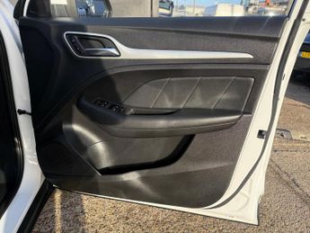 MG MG ZS 1.0 T-GDI Exclusive Auto Euro 6 5dr