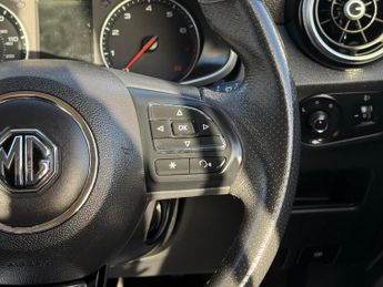 MG MG ZS 1.0 T-GDI Exclusive Auto Euro 6 5dr