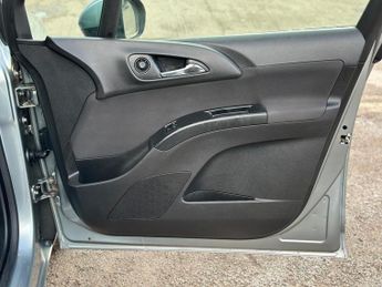 Vauxhall Meriva 1.4i Turbo Exclusiv Auto Euro 6 5dr