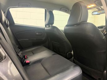 Toyota Yaris 1.5 VVT-h Excel E-CVT Euro 6 5dr (15in Alloy)