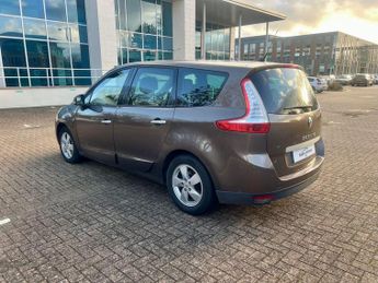 Renault Grand Scenic 1.6 VVT Dynamique TomTom Euro 5 5dr