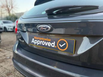 Ford Focus 1.6 Titanium Euro 5 5dr