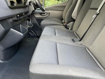 Mercedes-Benz eSprinter 55kWh Progressive Auto FWD L2 H2 5dr 20kW Charger