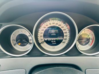 Mercedes-Benz C Class 2.1 C220 CDI BlueEfficiency AMG Sport Coupe 2dr Diesel G-Tronic+