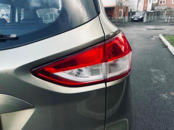 Ford Kuga 2.0 TDCi Titanium SUV 5dr Diesel Powershift AWD Euro 5 (163 ps)