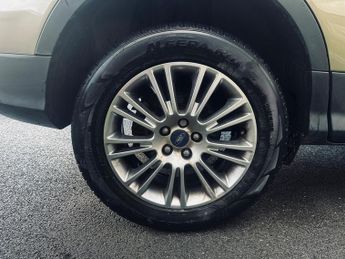 Ford Kuga 2.0 TDCi Titanium SUV 5dr Diesel Powershift AWD Euro 5 (163 ps)