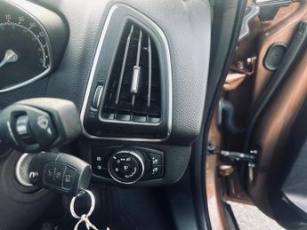 Ford B-Max 1.6 Zetec MPV 5dr Petrol Powershift Euro 5 (105 ps)