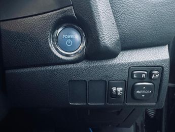 Toyota Auris 1.8 VVT-h Icon Plus Hatchback 5dr Petrol Hybrid CVT Euro 5 (s/s)