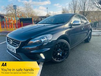 Volvo V40 2.0 D3 R-Design Hatchback 5dr Diesel Manual Euro 5 (s/s) (150 ps