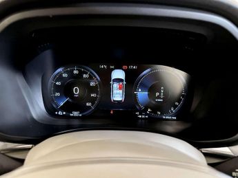 Volvo XC60 2.0h T6 Recharge 11.6kWh Inscription Expression SUV 5dr Petrol P