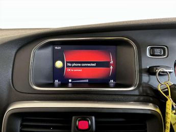 Volvo V40 2.0 D2 Momentum Hatchback 5dr Diesel Manual Euro 6 (s/s) (120 ps