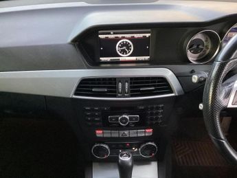 Mercedes-Benz C Class 2.1 C220 CDI AMG Sport Edition G-Tronic+ Euro 5 (s/s) 2dr