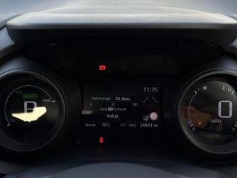 Toyota Yaris 1.5 VVT-h Design Hatchback 5dr Petrol Hybrid E-CVT Euro 6 (s/s) 