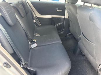 Toyota Yaris 1.3 VVT-i T Spirit 5dr