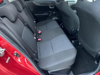 Toyota Yaris 1.5 VVT-h Icon Plus CVT Euro 5 5dr