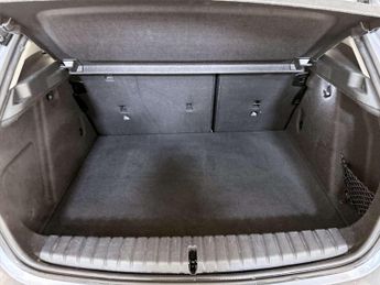 BMW 1 Series 1.5 118i SE (LCP) Hatchback 5dr Petrol DCT Euro 6 (s/s) (136 ps)