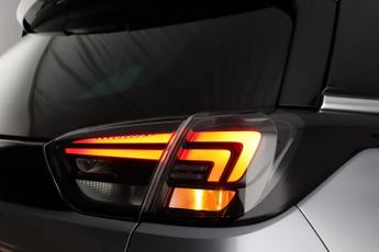 Vauxhall Crossland 1.5 Turbo D Ultimate Auto Euro 6 (s/s) 5dr