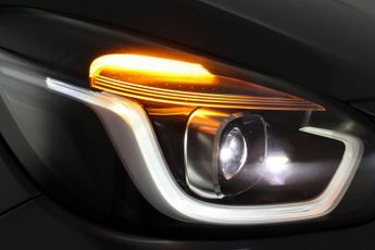 Honda Jazz 1.5 h i-MMD SR eCVT Euro 6 (s/s) 5dr