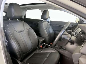 Vauxhall Grandland X 1.5 Turbo D Ultimate SUV 5dr Diesel Manual Euro 6 (s/s) (130 ps)