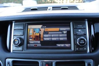 Land Rover Range Rover 4.4 TD V8 Vogue Auto 4WD Euro 5 5dr