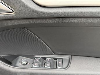 Audi A3 Cabriolet 1.4 TFSI CoD S line S Tronic Euro 6 (s/s) 2dr (Nav)