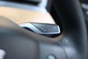 TESLA Model 3 Standard Range Plus Saloon 4dr Electric Auto RWD (241 bhp) +FREE