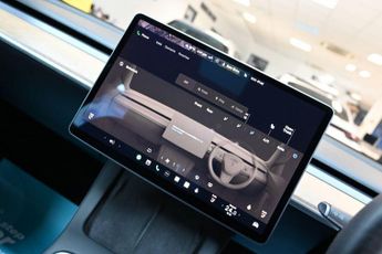 TESLA Model 3 Standard Range Plus Saloon 4dr Electric Auto RWD (241 bhp) +FREE