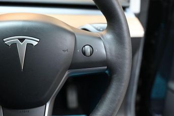TESLA Model 3 Standard Range Plus Saloon 4dr Electric Auto RWD (241 bhp) +FREE